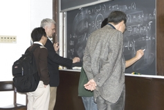 ???
Dorian Goldfeld
???